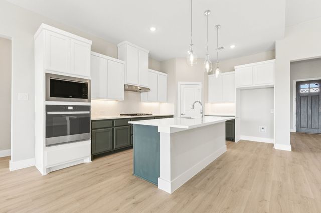 4560 Night Hawk Trail, Waxahachie, TX 75165