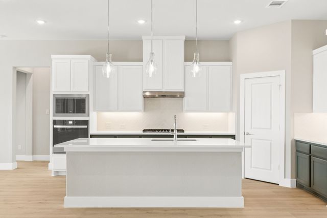 4560 Night Hawk Trail, Waxahachie, TX 75165