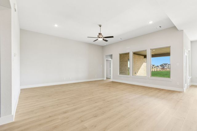 4560 Night Hawk Trail, Waxahachie, TX 75165