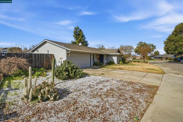 168 168 Glacier Dr, Livermore, CA 94551