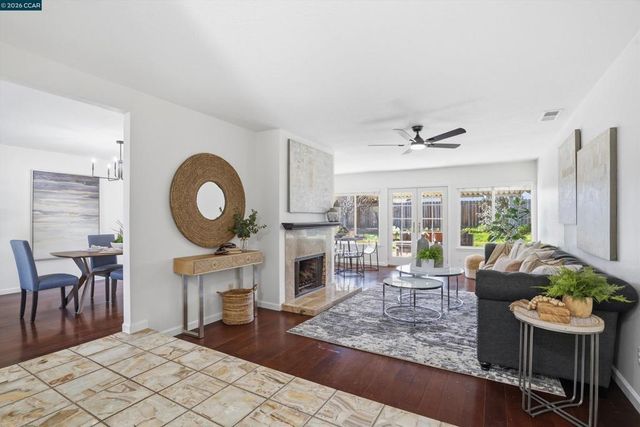 168 168 Glacier Dr, Livermore, CA 94551