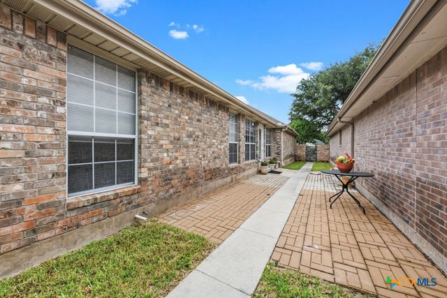 2258 Kensington Way, New Braunfels, TX 78130