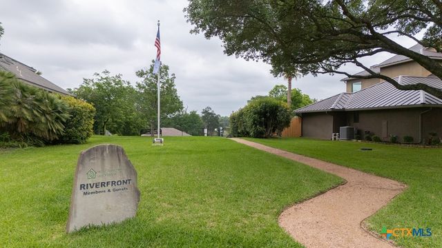 2258 Kensington Way, New Braunfels, TX 78130