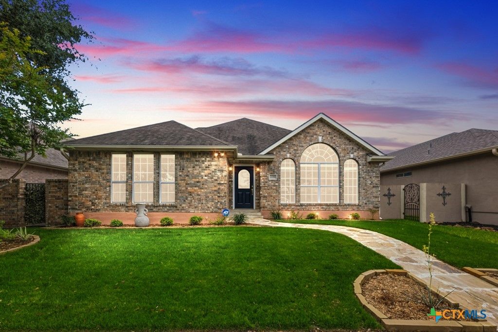Image 1 of property listing at 2258 Kensington Way, New Braunfels, TX 78130
