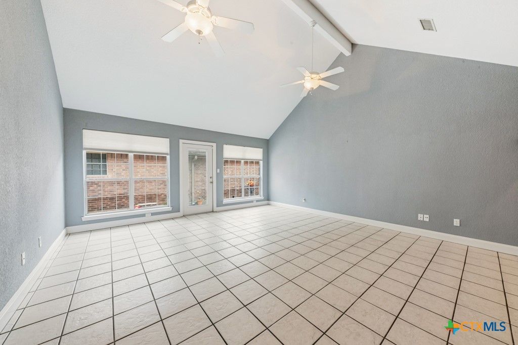 Image 11 of property listing at 2258 Kensington Way, New Braunfels, TX 78130