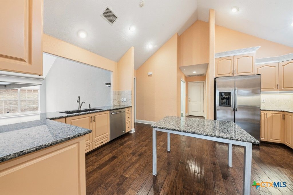 Image 17 of property listing at 2258 Kensington Way, New Braunfels, TX 78130