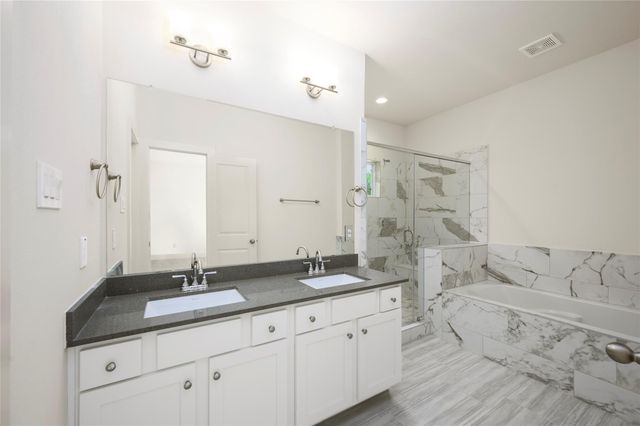 9448 Kerrwood Lane, Houston, TX 77080
