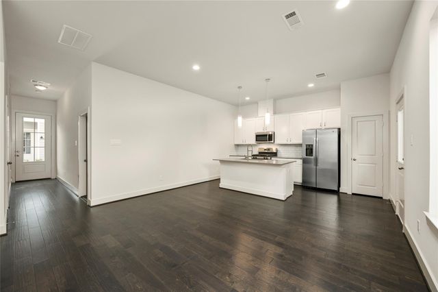9448 Kerrwood Lane, Houston, TX 77080