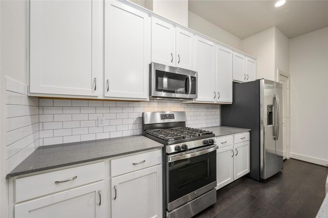 9448 Kerrwood Lane, Houston, TX 77080