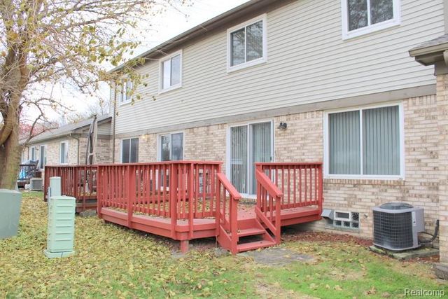 14820 Paris Court 15, Allen Park, MI 48101