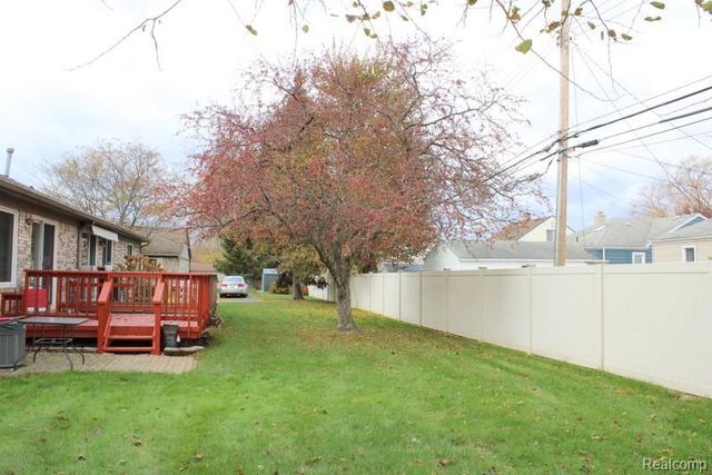 14820 Paris Court 15, Allen Park, MI 48101