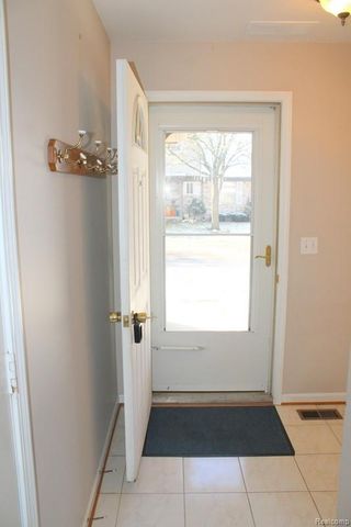 14820 Paris Court 15, Allen Park, MI 48101