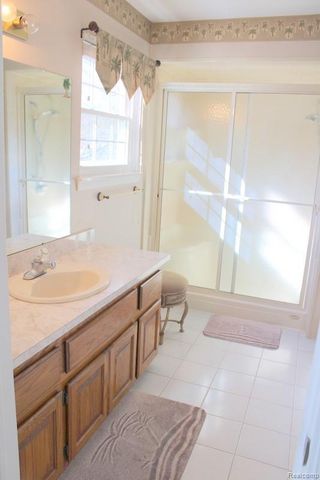 14820 Paris Court 15, Allen Park, MI 48101