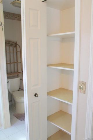 14820 Paris Court 15, Allen Park, MI 48101