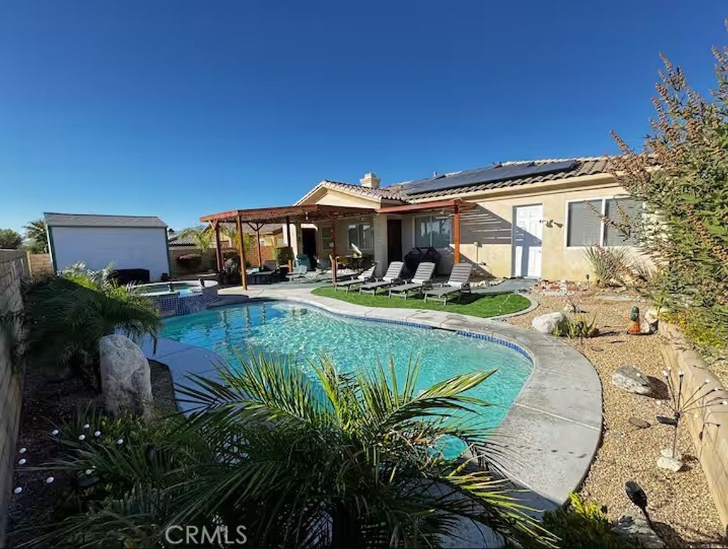 Image 8 of property listing at 10528 Aurora, Desert Hot Springs, CA 92240