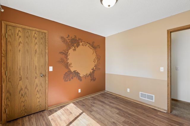 9597 Mill Trail Lane, Monticello, MN 55362