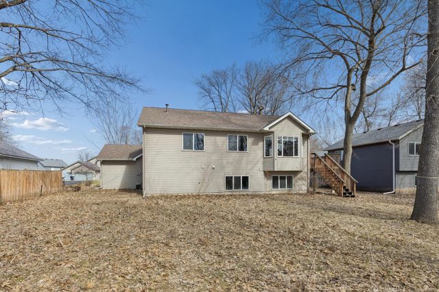 9597 Mill Trail Lane, Monticello, MN 55362