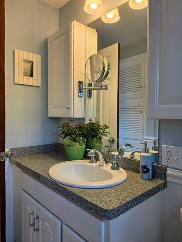 16 Pine Hollow Road, Falmouth, MA 02536