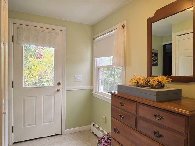 16 Pine Hollow Road, Falmouth, MA 02536