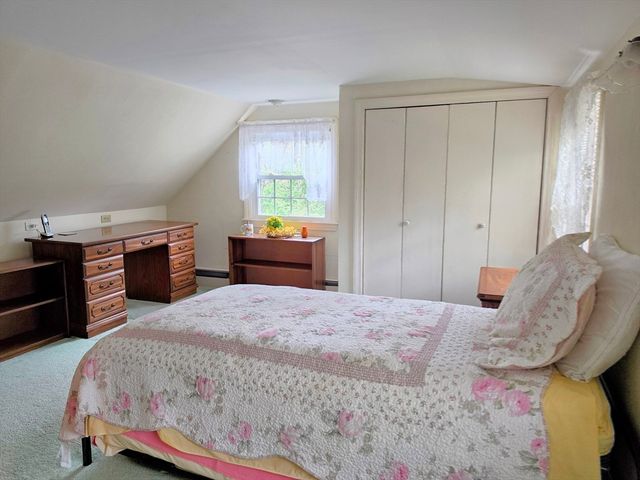 16 Pine Hollow Road, Falmouth, MA 02536