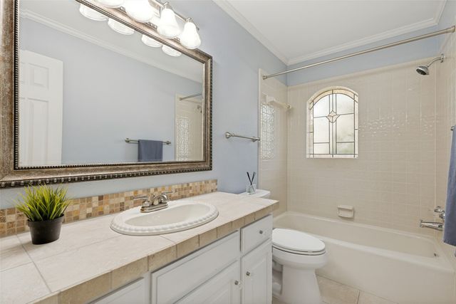 501 Green Meadow Street N, Colleyville, TX 76034