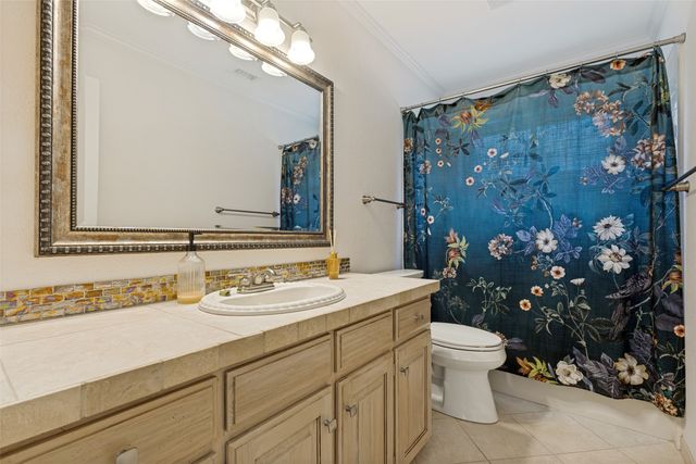 501 Green Meadow Street N, Colleyville, TX 76034