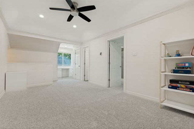 501 Green Meadow Street N, Colleyville, TX 76034