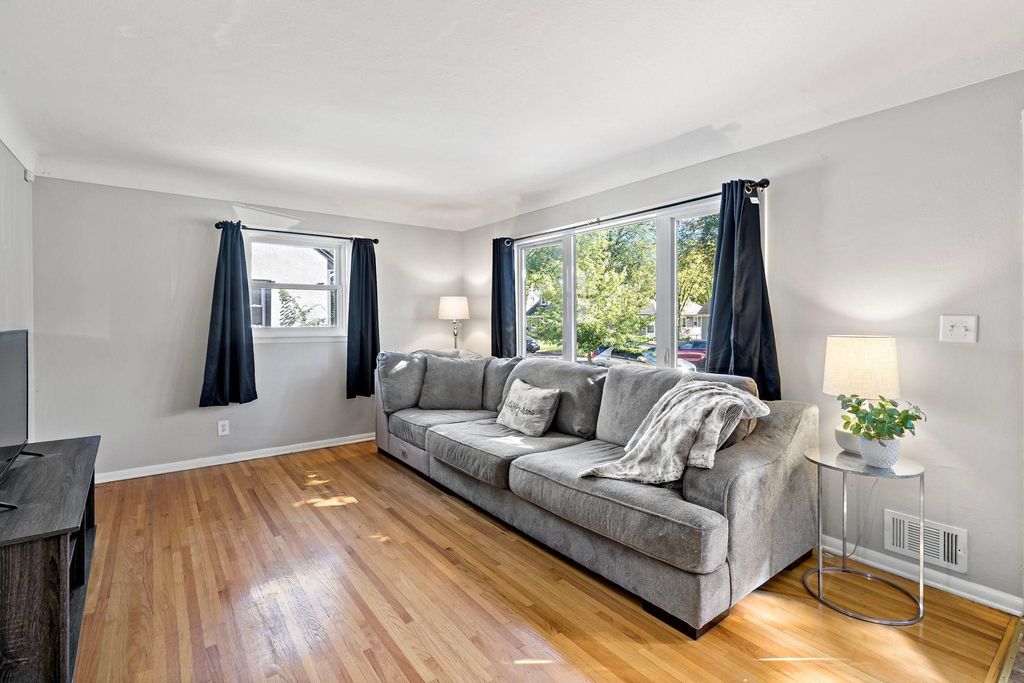 63 Iowa Avenue W, Saint Paul, MN 55117 — photo 4