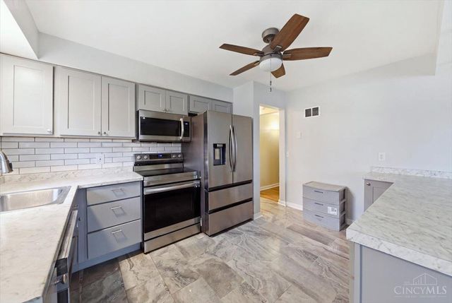 2612 Kathleen Court, Cincinnati, OH 45239