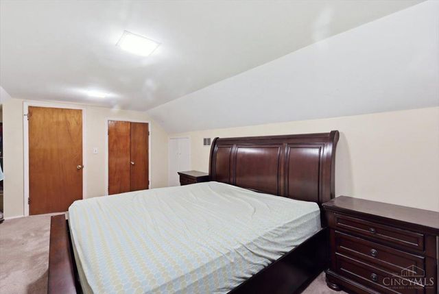 2612 Kathleen Court, Cincinnati, OH 45239