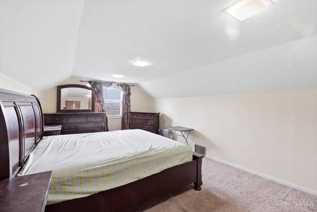 2612 Kathleen Court, Cincinnati, OH 45239