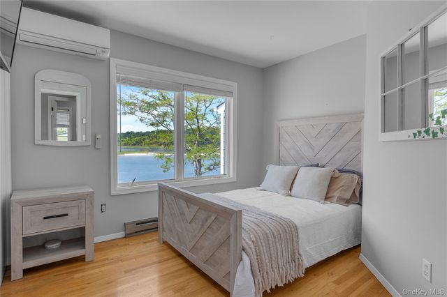 286 Towd Point Road, Southampton, NY 11968