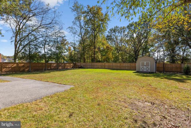 6903 FRIENDSHIP RD, Clinton, MD 20735
