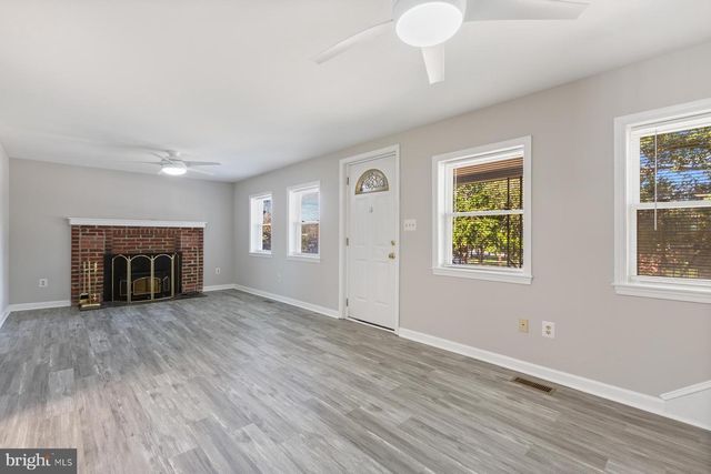 6903 FRIENDSHIP RD, Clinton, MD 20735