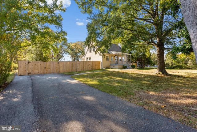 6903 FRIENDSHIP RD, Clinton, MD 20735