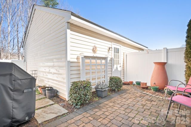 9542 Glenashley Drive, Cornelius, NC 28031