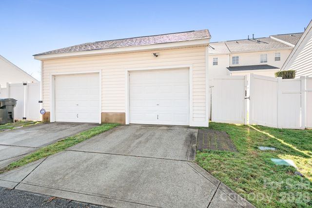 9542 Glenashley Drive, Cornelius, NC 28031