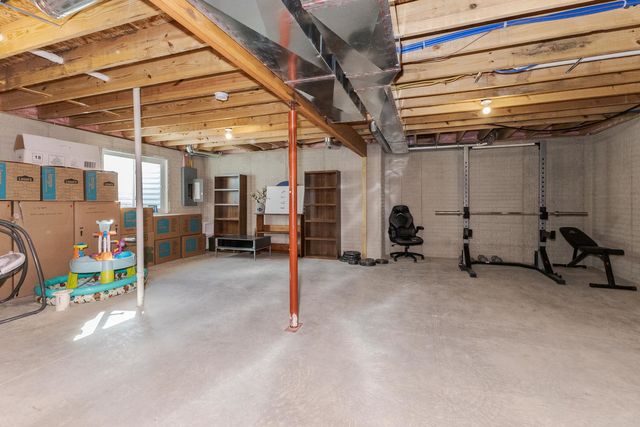 401 B Jenny Lane, Heyworth, IL 61745