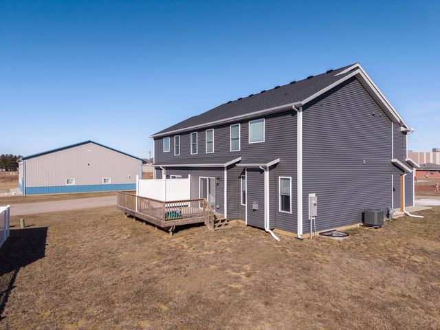 401 B Jenny Lane, Heyworth, IL 61745