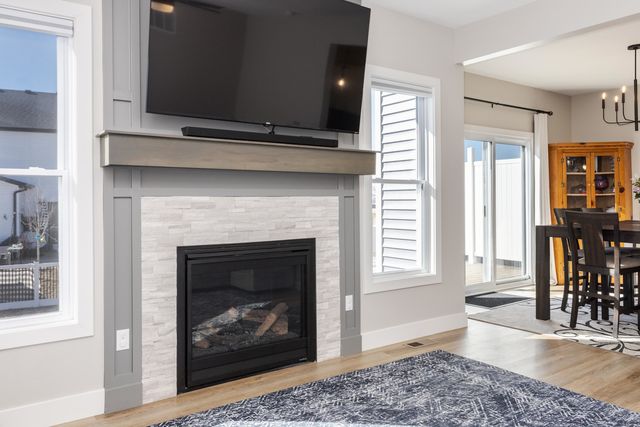 401 B Jenny Lane, Heyworth, IL 61745