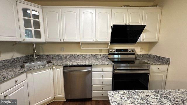 3458 PLUMTREE DR #C, Ellicott City, MD 21042