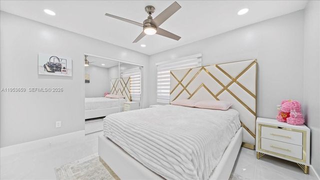 11611 SW 9th Ct, Pembroke Pines, FL 33025