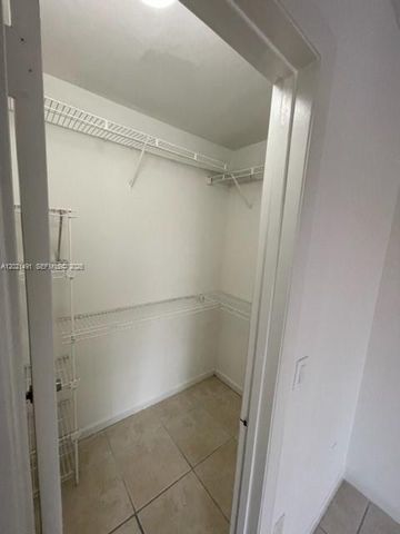 4783 Via Palm Lks 117, West Palm Beach, FL 33417