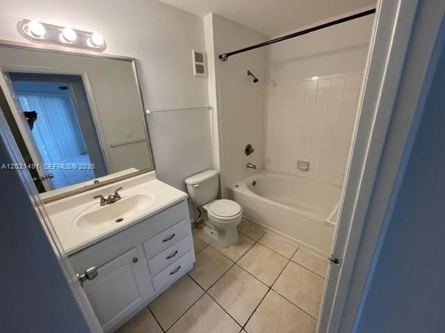 4783 Via Palm Lks 117, West Palm Beach, FL 33417