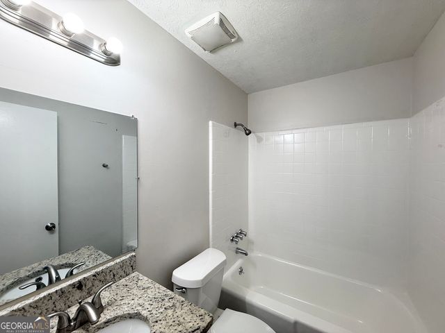 6525 Woodford Road, Atlanta, GA 30349