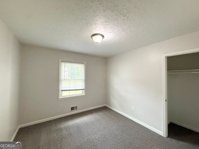 6525 Woodford Road, Atlanta, GA 30349