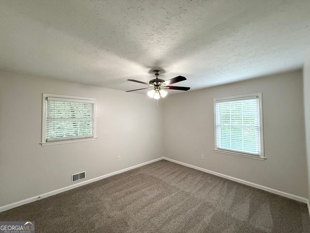 6525 Woodford Road, Atlanta, GA 30349