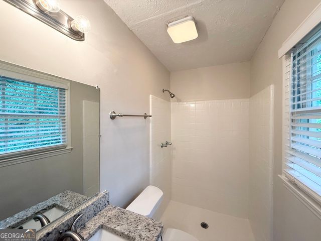 6525 Woodford Road, Atlanta, GA 30349