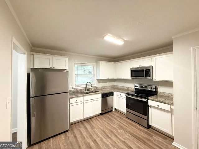 6525 Woodford Road, Atlanta, GA 30349