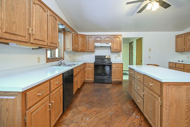 692 BUCKS LANE, Sobieski, WI 54171